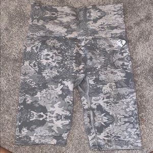 Women’s Best Grey Camo Shorts & Green Sportsbra